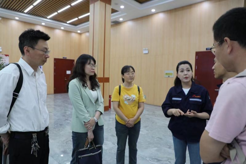 河南Stake官网集团与安阳工学院进行院企合作座谈会
